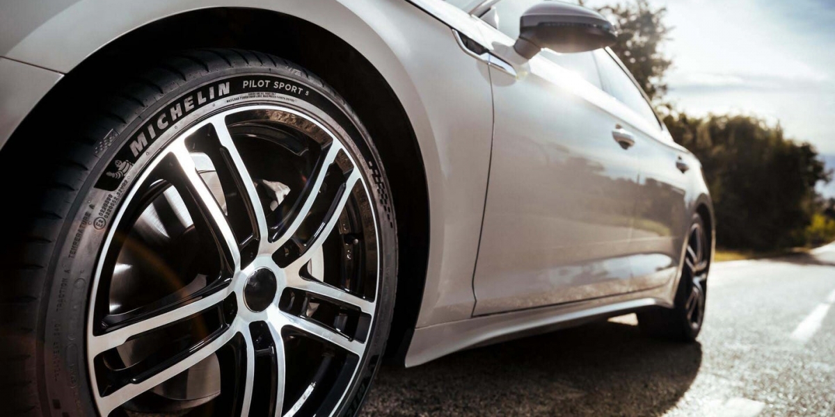 有PS5可以買了 ? 抓地、排水、耐用各方面性能全面提升,MICHELIN Pilot Sport 5影片悄然亮相