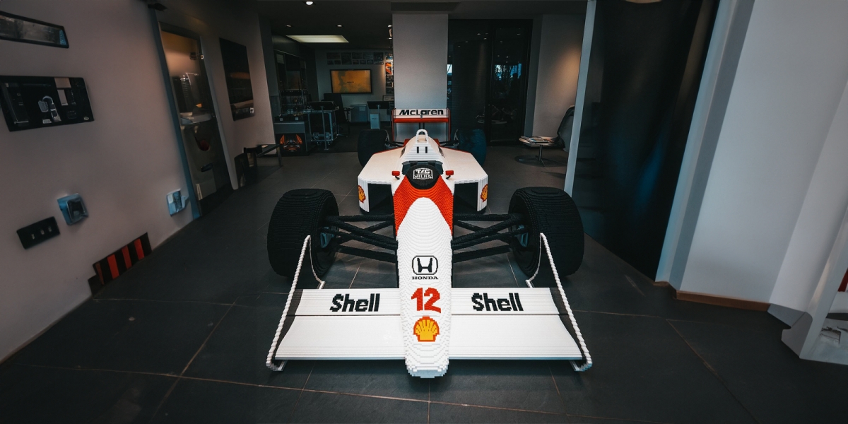 致敬傳奇車手! LEGO 打造真車尺寸 McLaren MP4/4 F1 賽車