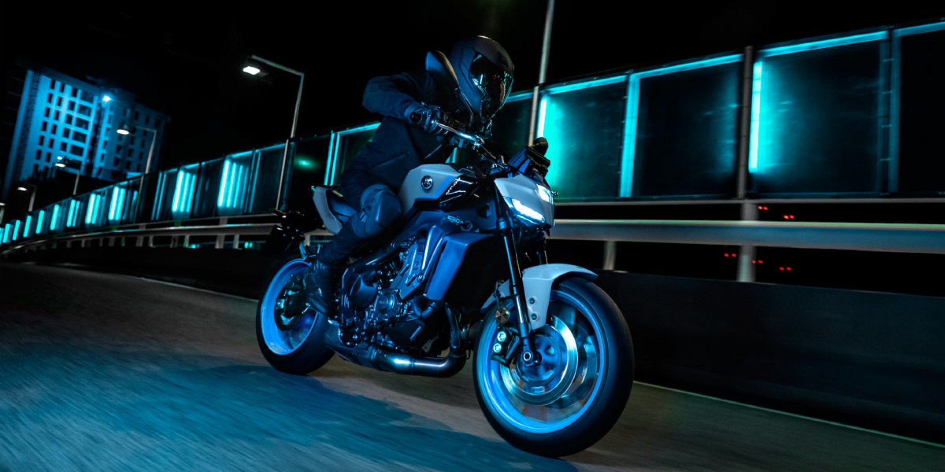 Unleash your Darkness：2025「MT-09」煥新登場 建議售價 53.8萬/55.8萬