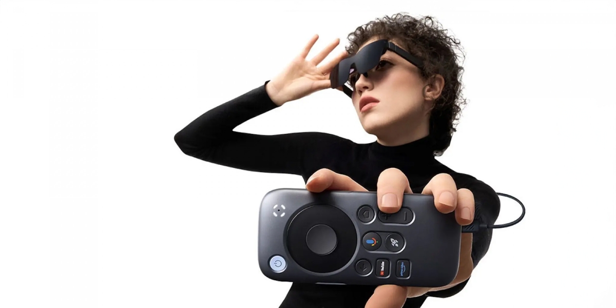 把 Google TV 裝進口袋。RayNeo 推出 XR 系列眼鏡專用「口袋劇院」!
