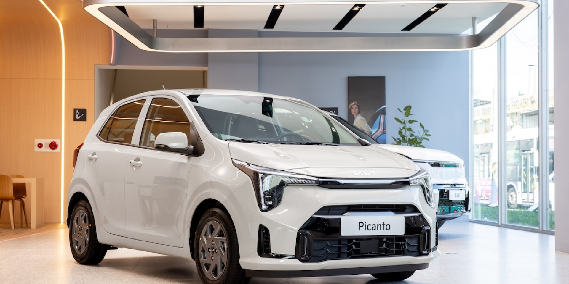 Kia The new Picanto  Cappuccino Edition 70.9萬元，限量100台全新上市 全新Kia新莊3S展示服務中心同步盛大開幕