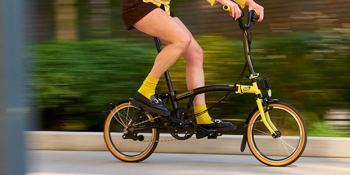 搭載賽事攝影塗裝與「Allez!」加油貼紙！Brompton × Tour de France 聯名三折車登場