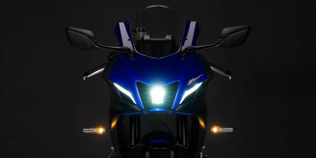 R7-STYLE入侵?YAMAHA YZF-R15  改款測試車印度曝光!