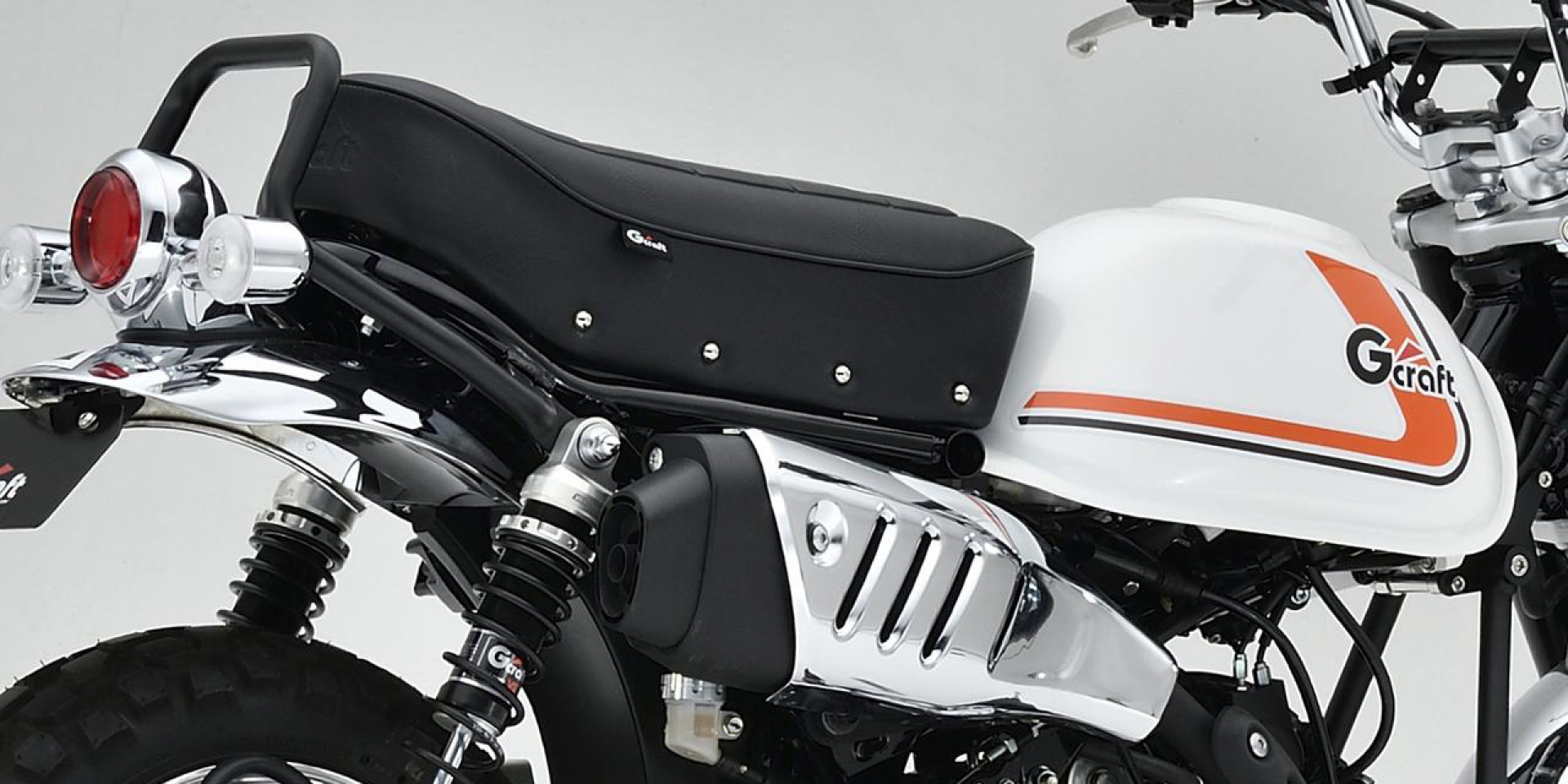 讓你的大猴子瞬間「老味」十足！G-Craft 推出 Monkey 125 專用 NR 坐墊致敬 1974 年經典 4L 造型