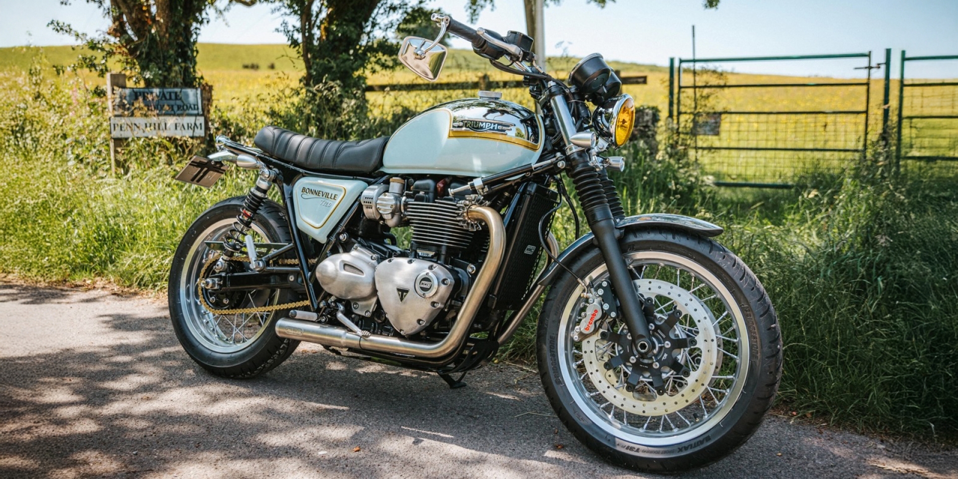 英倫優雅變身性能野獸！英國 Martin Motorcycle Company 打造 Triumph T120 復古賽魂特仕版
