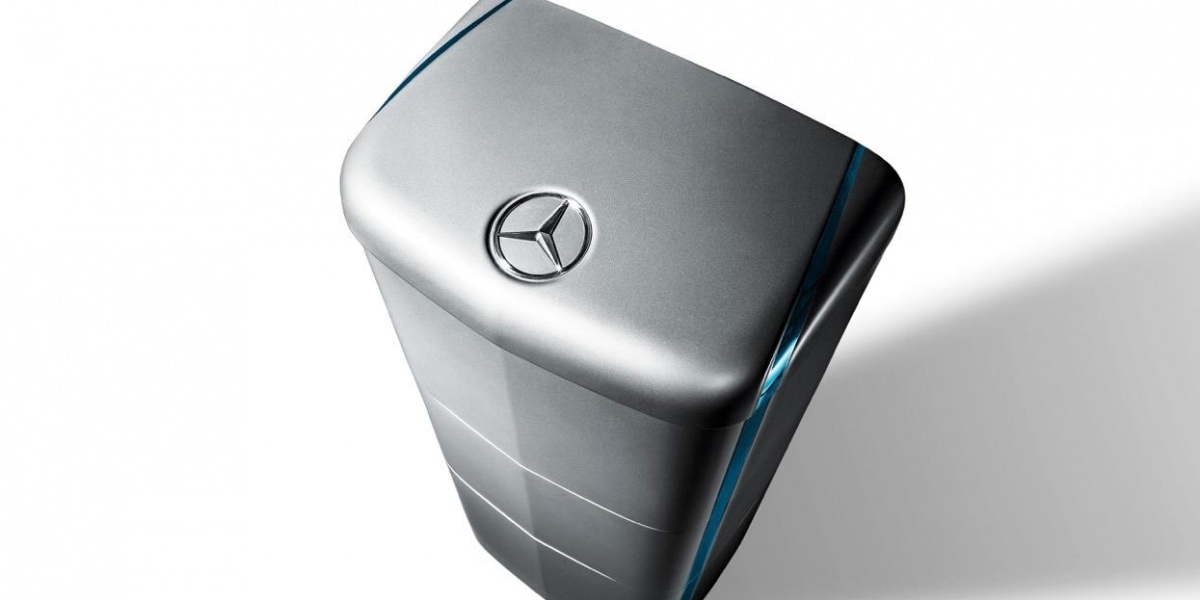 永續的綠能科技。Mercedes-Benz太陽能儲存系統