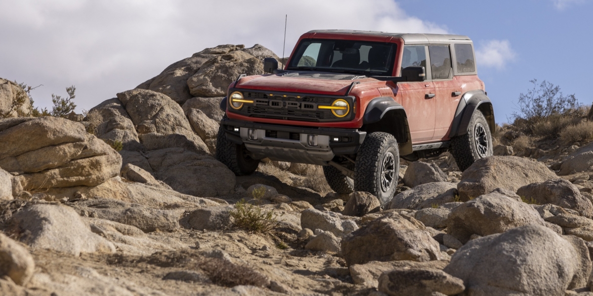 Ford Bronco性能版出現!400hp馬力的越野悍將