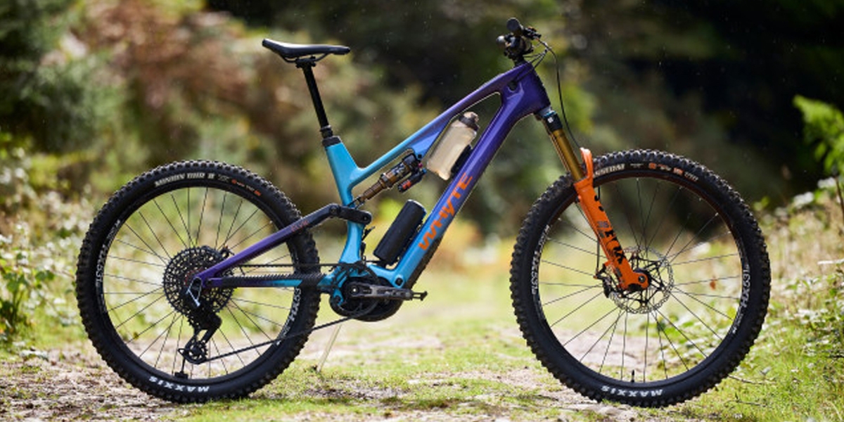 Whyte ELyte EVO:不到21公斤,650Wh電池,全碳纖維車架,重心更低,信心爆棚!