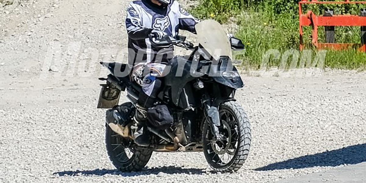M-Power大鳥?!BMW R 1300 GS 大改偽裝車間諜照曝光!