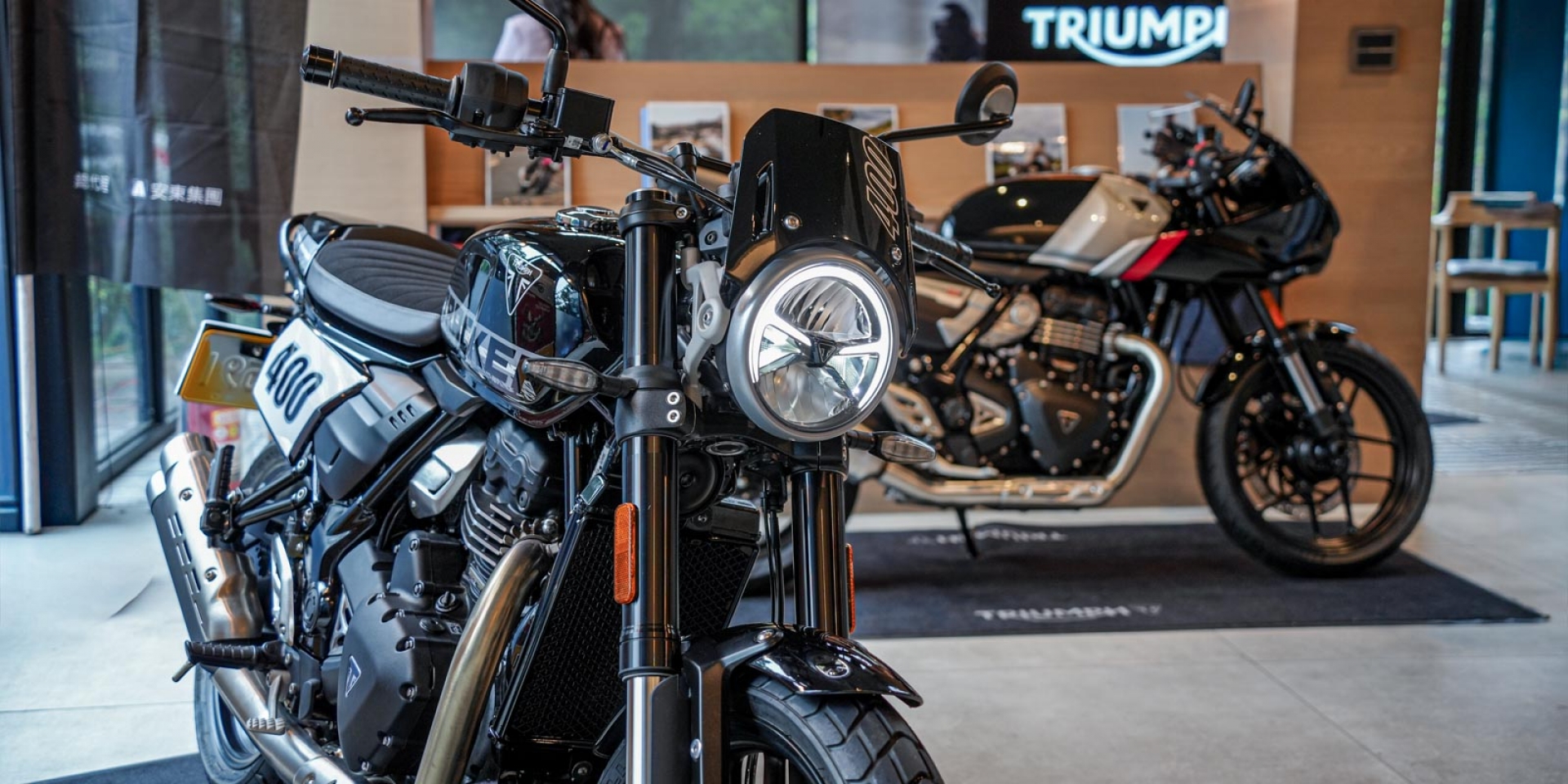 黃牌西裝暴徒！Triumph Tracker 400 / Thruxton 400 台灣發表 售價20.98萬起、馬力較 Speed 400 提升 5%