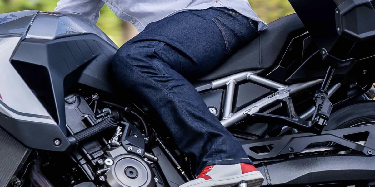 BMC 空冷式牛仔褲 2026 系列：炎夏導風設計，預購價 ¥15,980（約 NT$3,300）