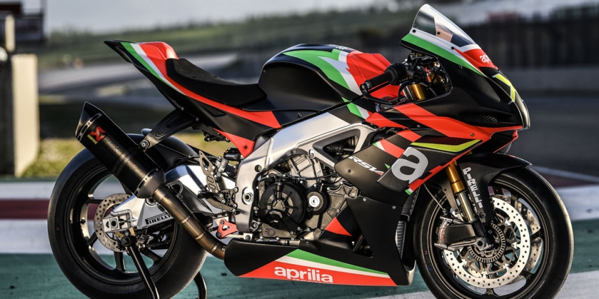 十週年超狂紀念限定版!225匹MotoGP塗裝APRILIA RSV4 X登場!