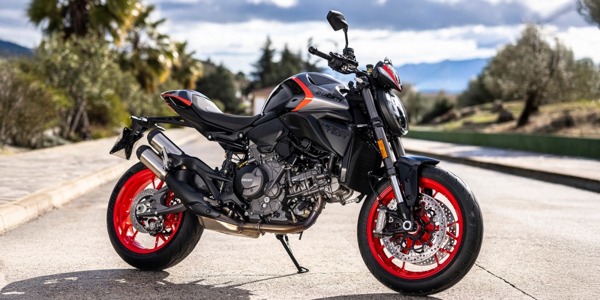 經典元素回歸！2026 Ducati Monster V2 全新 Sport Livery 塗裝向傳奇 S4 致敬