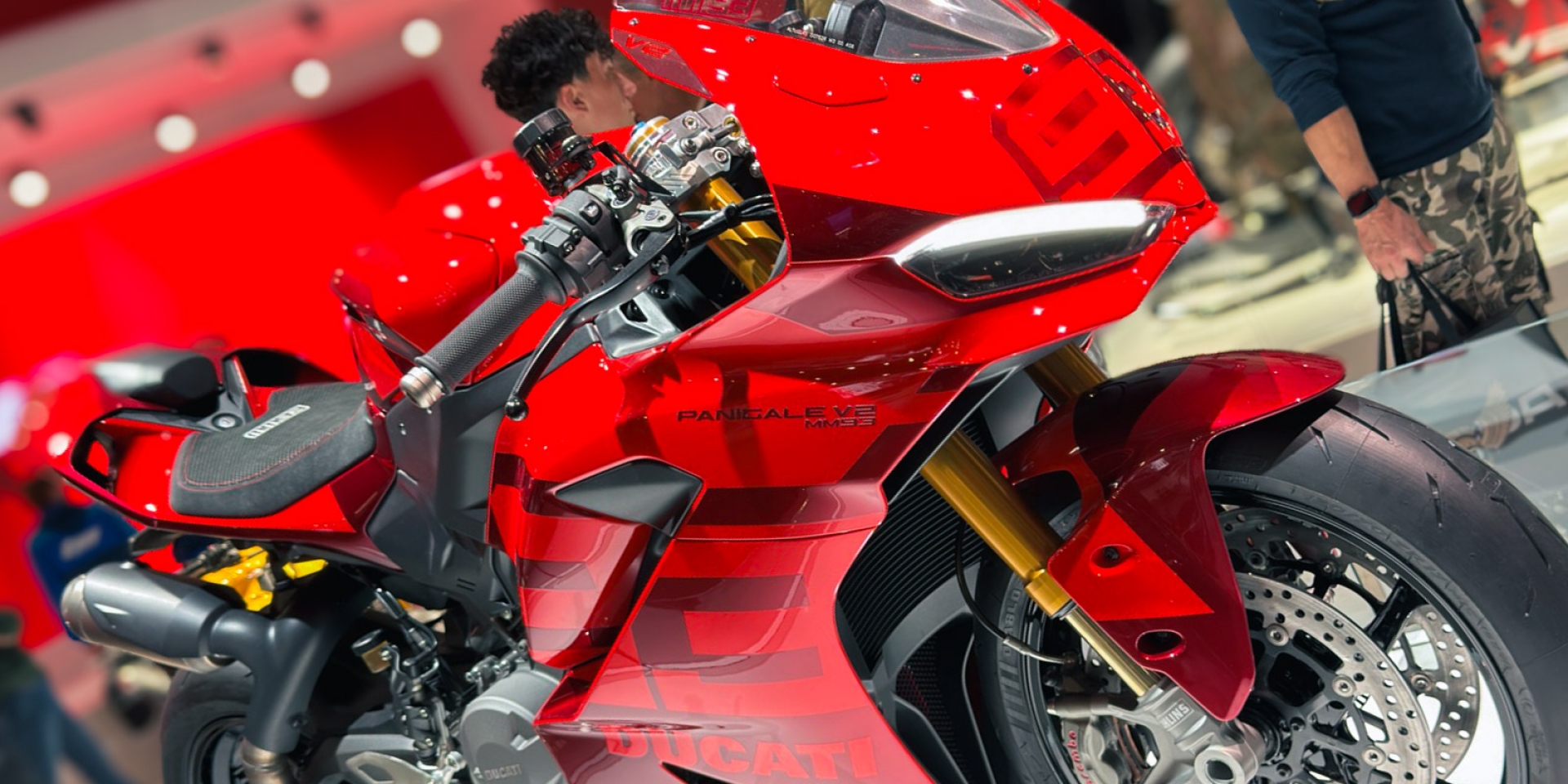 Ducati Panigale V2 MM93／FB63 —— 冠軍簽名版，雙雄塗裝同場登場！