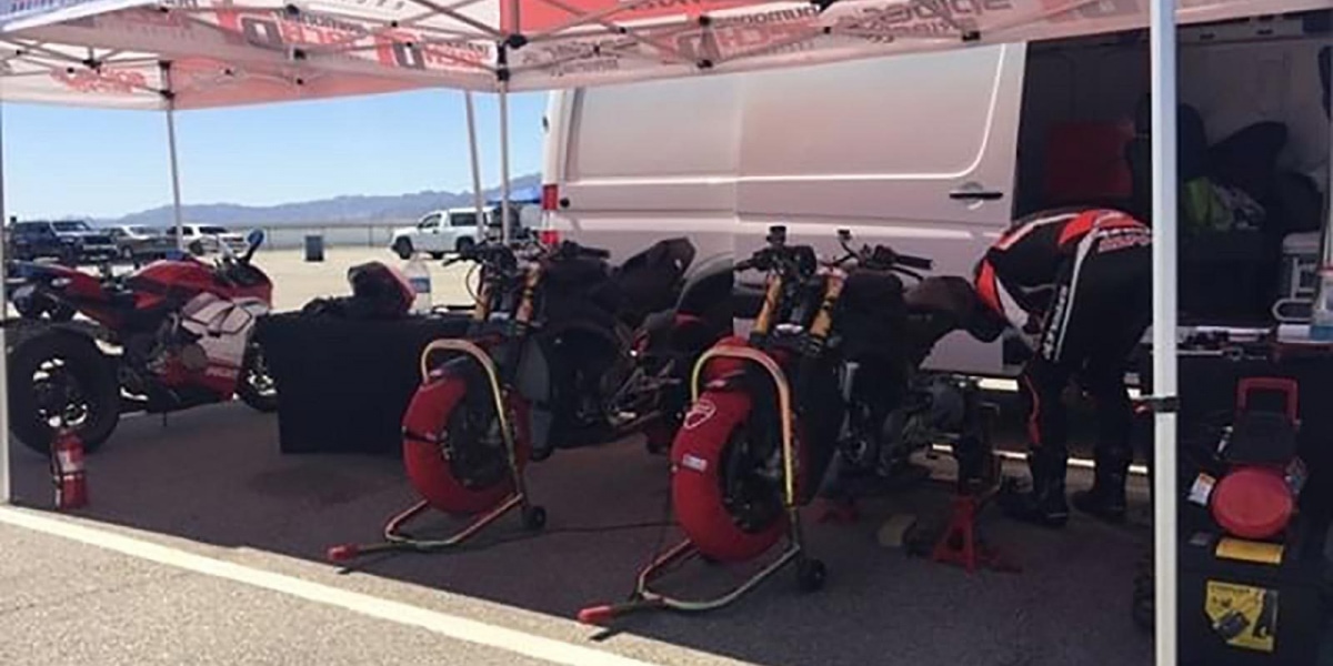 DUCATI備戰派克峰。V4R