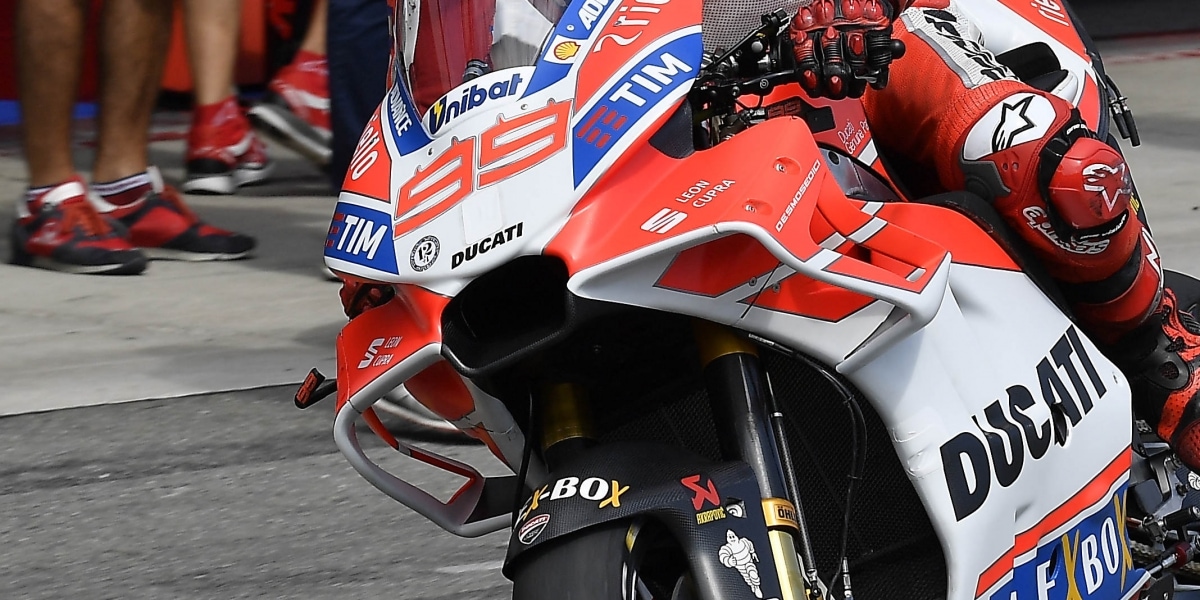 2017 MotoGP。DUCATI 新頭罩造型現身