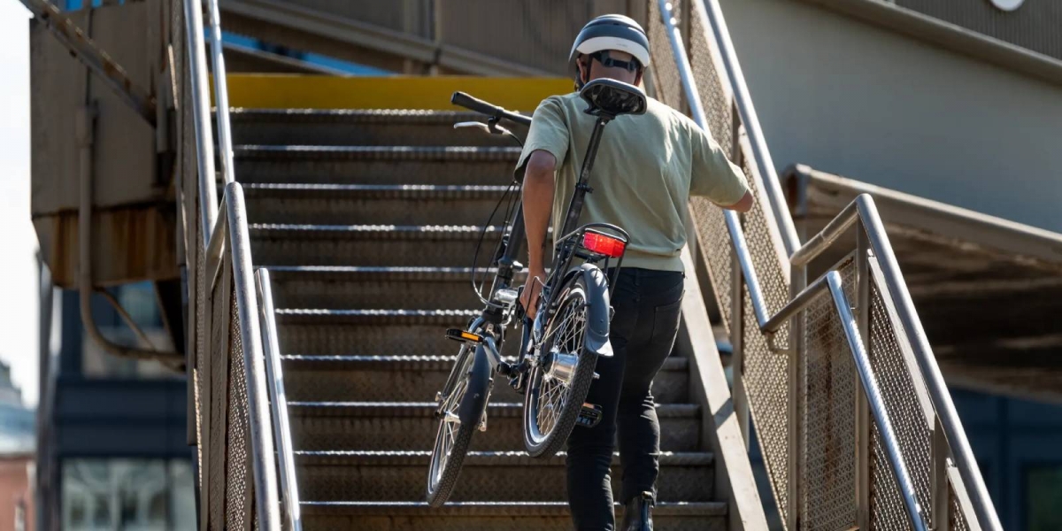 Priority Bicycles Folder:Gates碳纖維皮帶、13公斤車重、三步驟快速的折疊自行車!