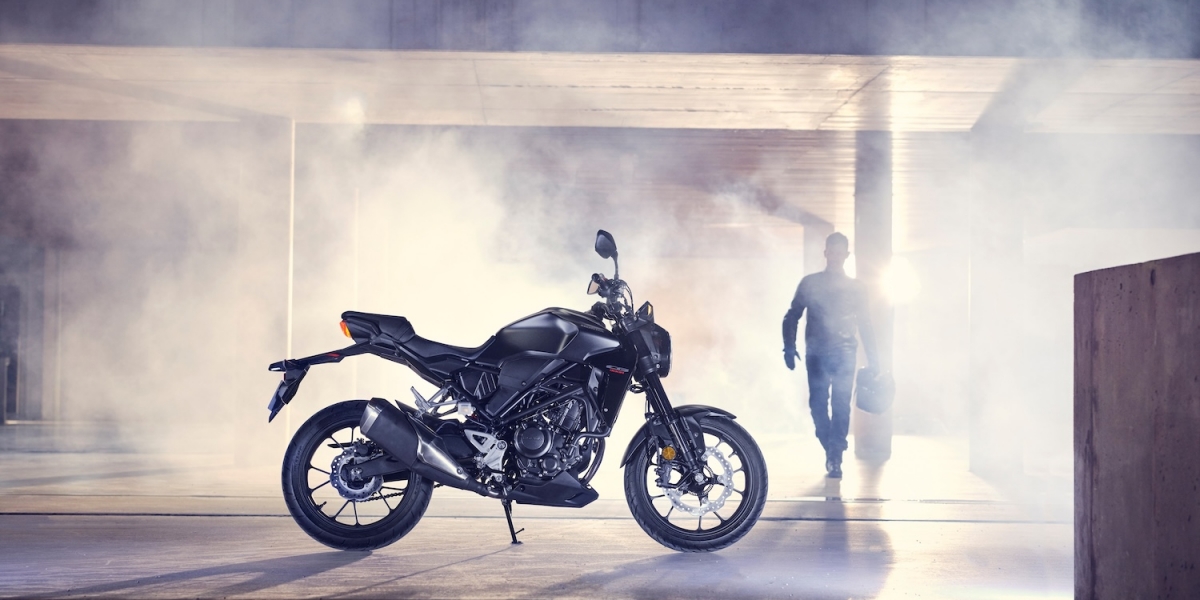 Honda Taiwan CB300R × SHOEI X-Fifteen 2024新春限量購車優惠活動即日開跑