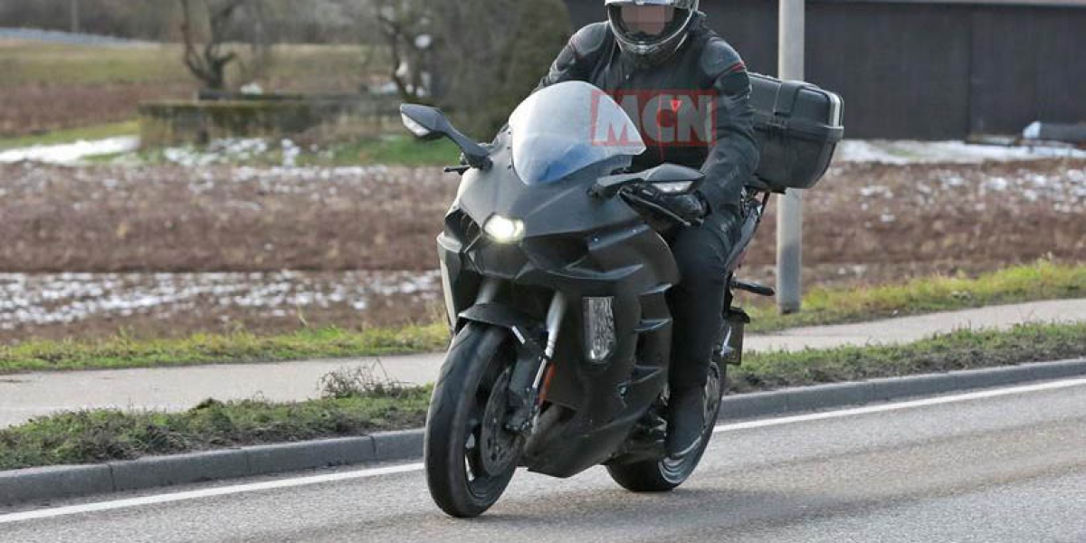 ACC搭載、結合GPS的電子避震!NINJA H2 SX間諜照捕獲