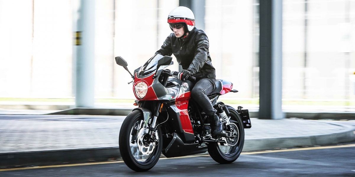 義式濃縮咖啡!F.B Mondial Sport Classic 300 13.4萬海外上市