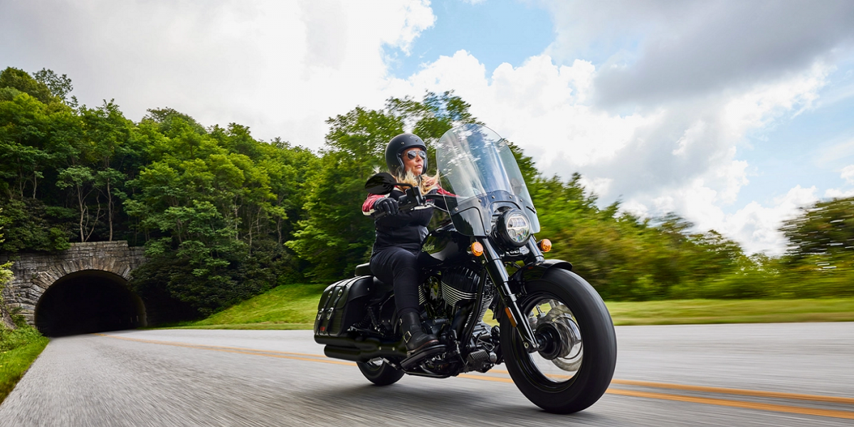 美式車款版圖擴張!Indian Chief Dark Horse 暗黑版本全新登場