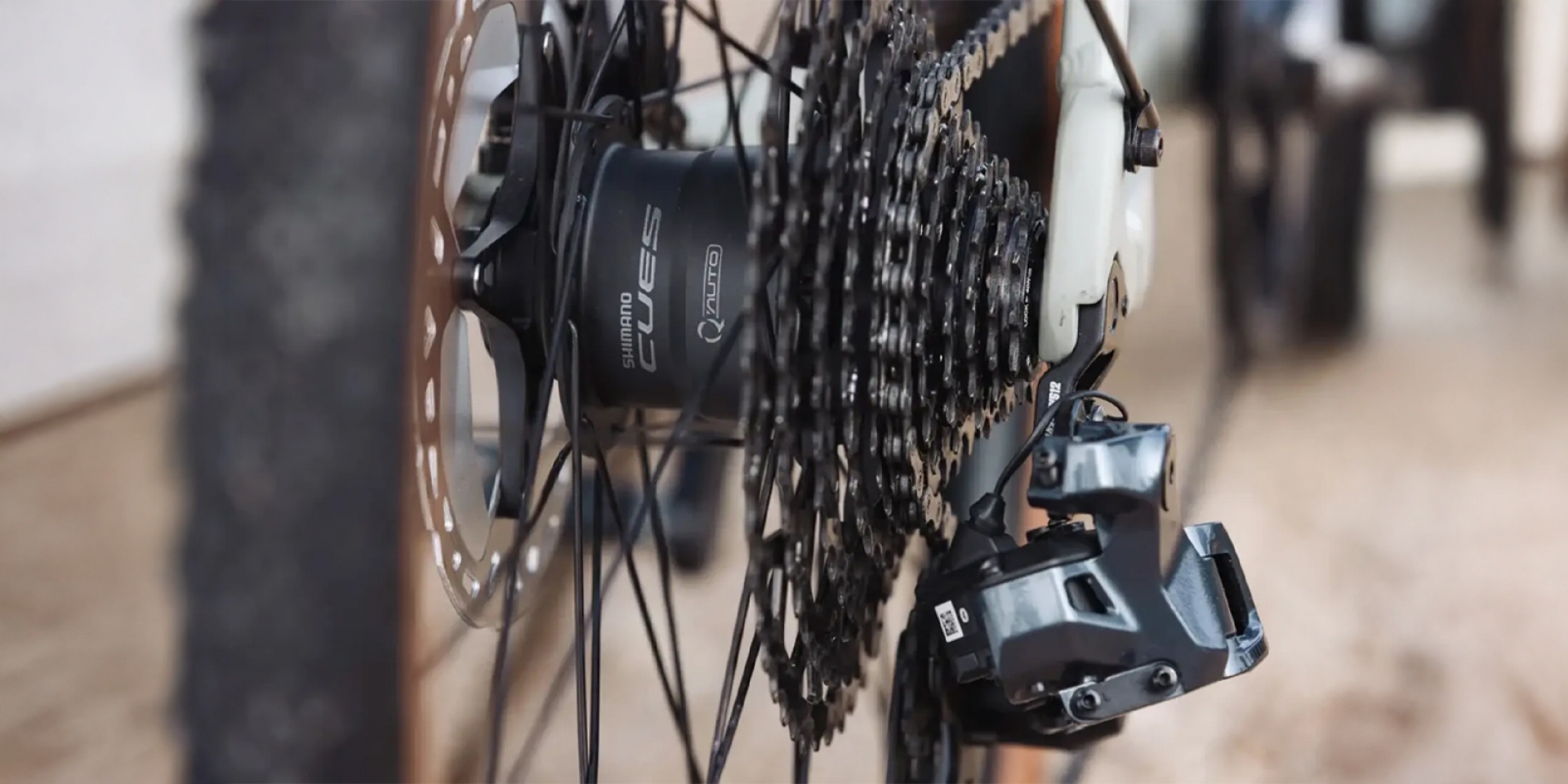 自行車迷注意！Shimano Q'Auto登場，踩踏發電的「無電池變速神器」來啦！