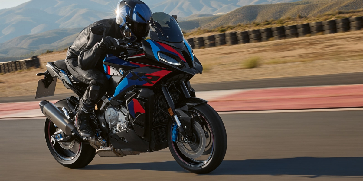 靜止到200km/h只要7.2秒 超殺戰鬥旅行車!2024年式BMW M 1000 XR正式發表