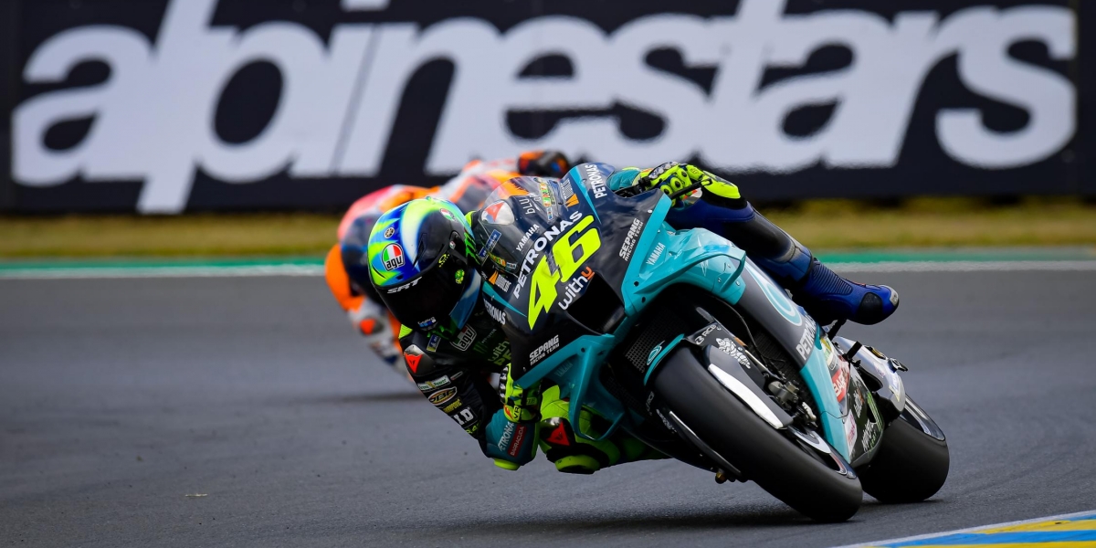 飄雨還用光頭胎!Maverick Vinales:梁靜茹到底給Quartararo多少勇氣?!
