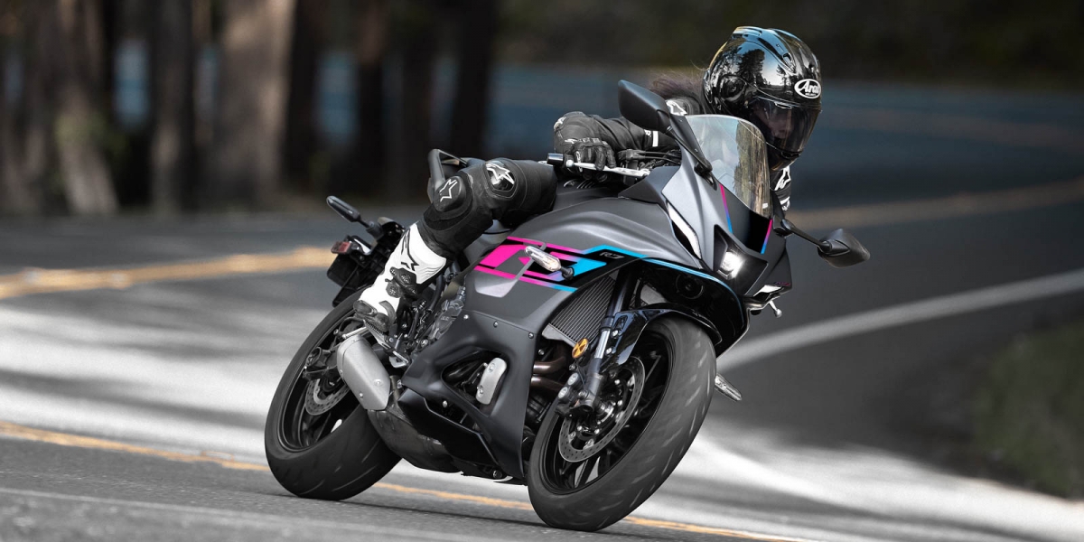 Yamaha「YZF-R7」2024年式新色登場,416,000元即日起於全台 YMS 店展開預購!