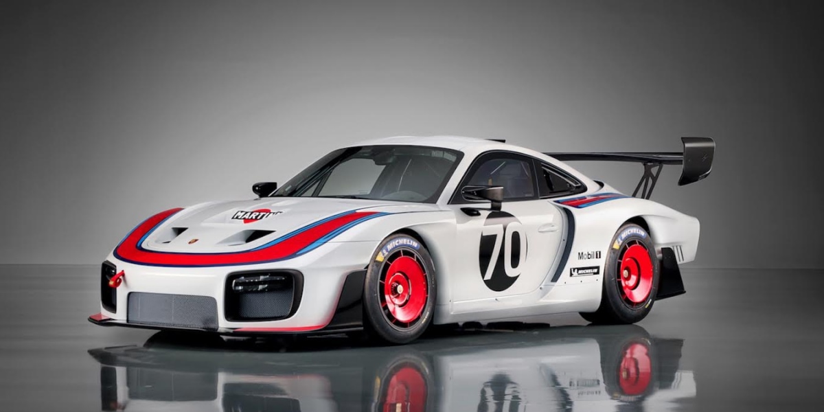 官方新聞稿。慶祝保時捷跑車70周年生日 全球首演 Porsche 935經典復刻、特製打造!