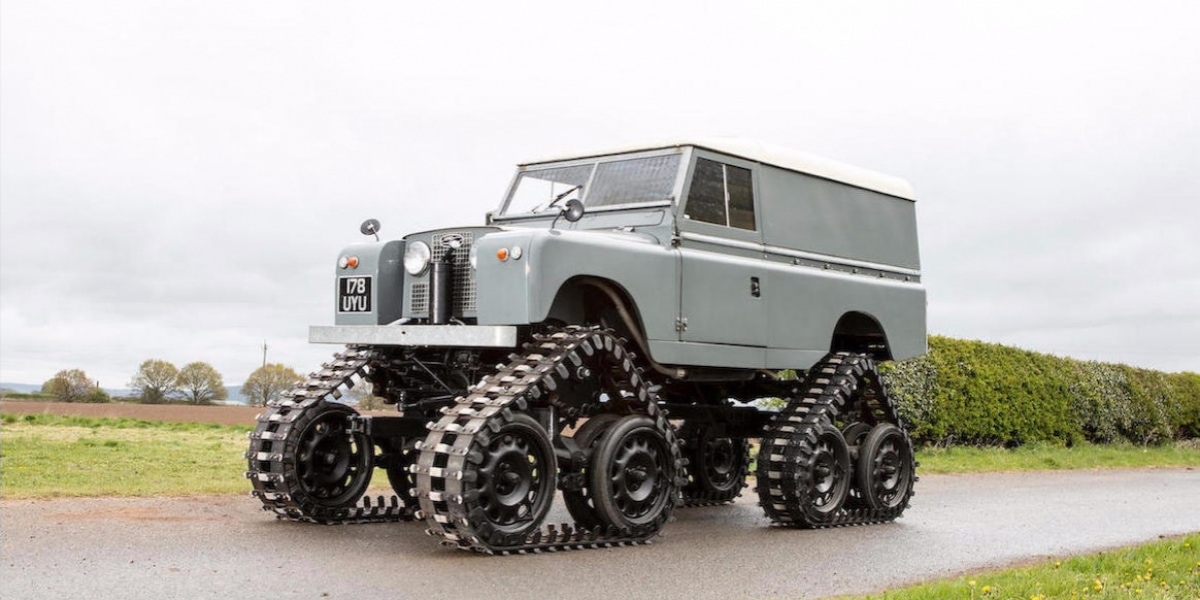 你不要跟我說這是Land Rover!這根本是一輛戰車!