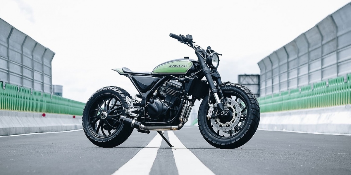 水泥叢林中的風格忍者。KAWASAKI Ninja 250 by GEARHEAD MONKEY GARAGE