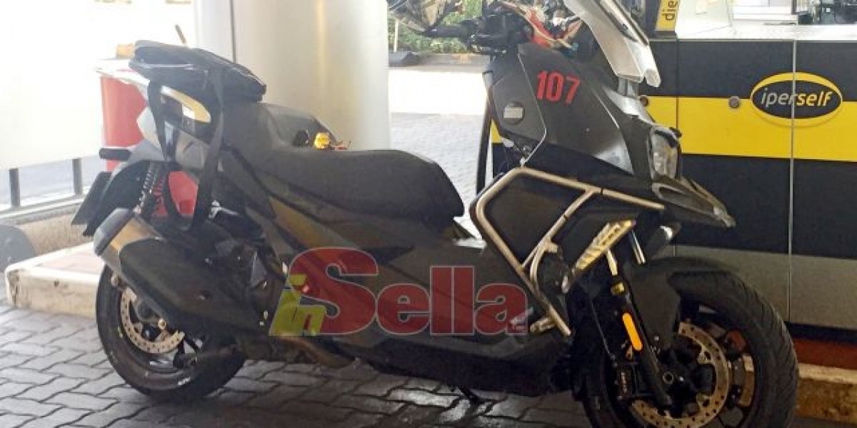 歐洲街頭驚見疑似YAMAHA 新款越野混種大羊!