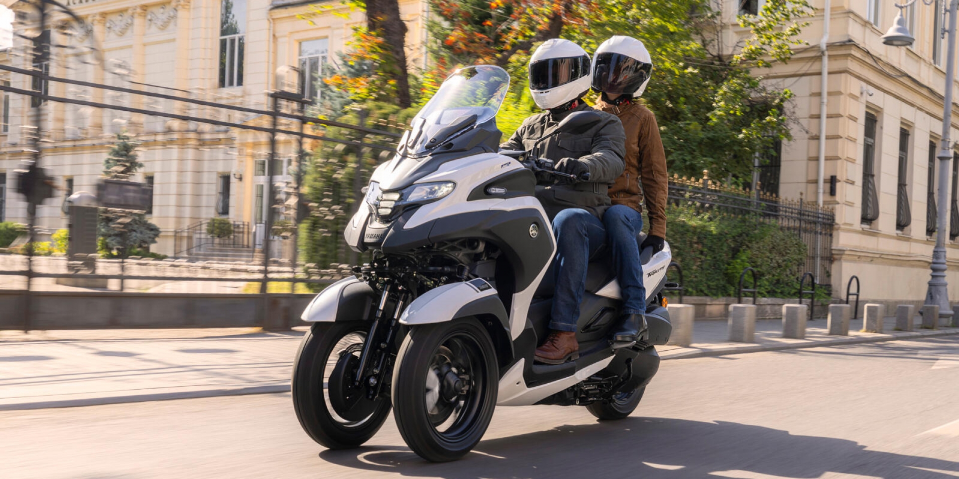 安全氣囊、彎道ABS、4.2吋TFT儀表！2026 Yamaha Tricity 300 海外發表