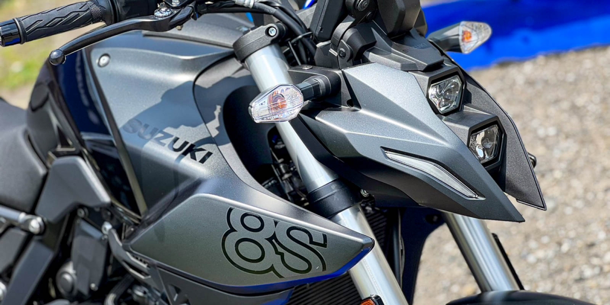 83匹馬力、滿滿電控、新外型設計!SUZUKI「GSX-8S」40.8萬發表上市
