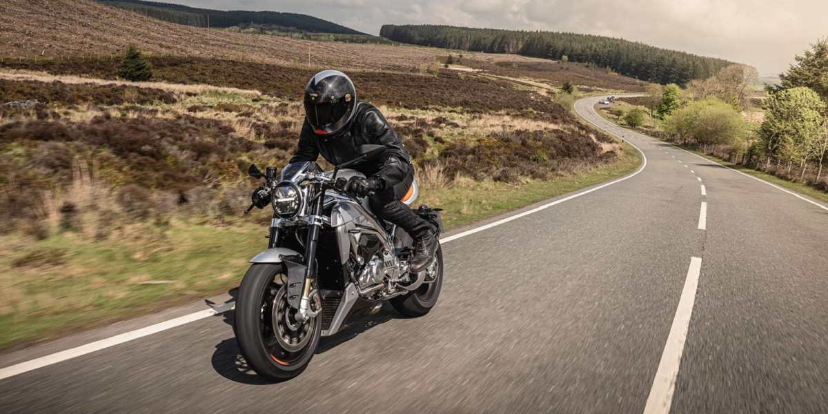 暴力Cafe Racer登場!Norton V4CR 純手工打造且全球限量200台正式販售中