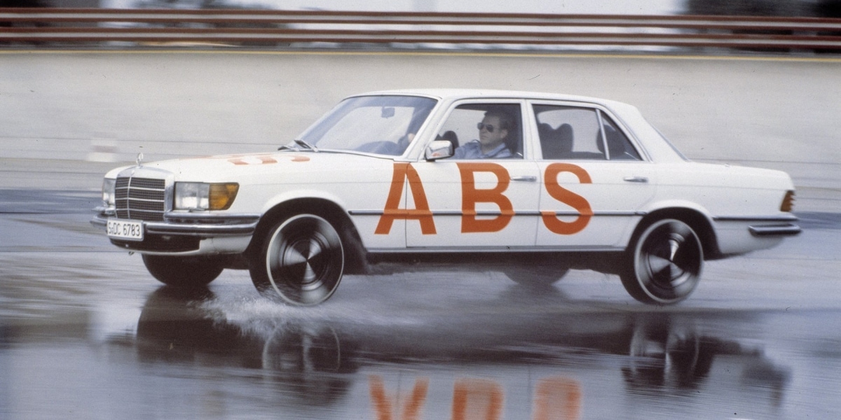 ABS 40歲了!但現在有的車還是沒有ABS阿!