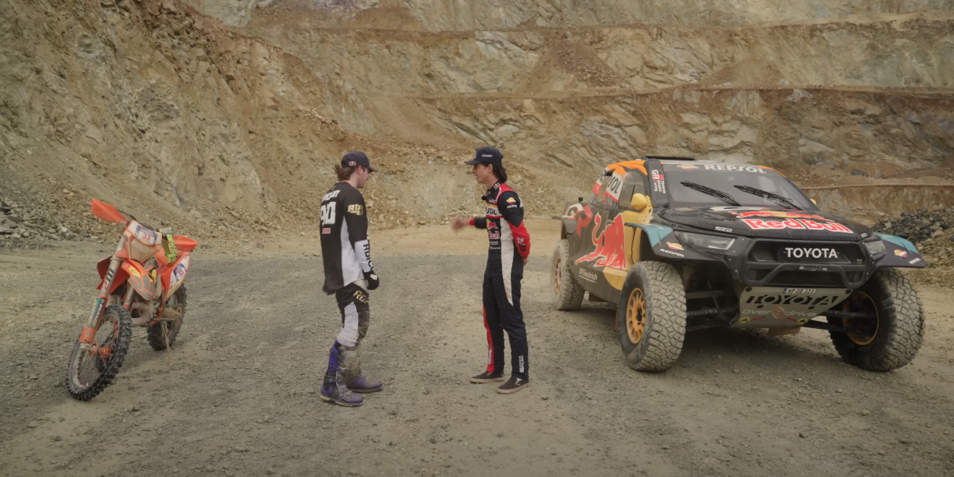 單缸狠角色尬千萬達卡卡車！KTM 對決 Toyota Hilux 結果超出預期