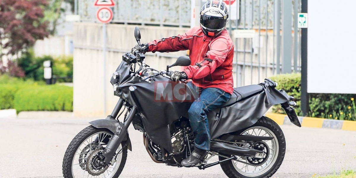 捕獲MT-07 多功能探險車間諜照!