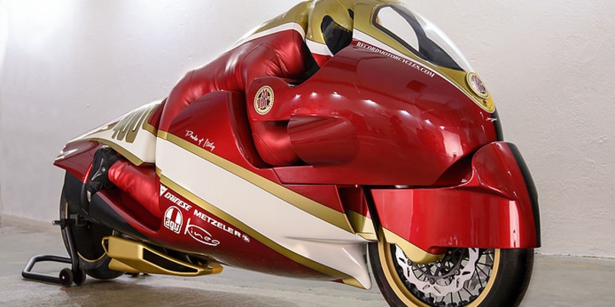 挑戰時速423km 的世界最速二輪紀錄。RECORD MOTOR CYCLES