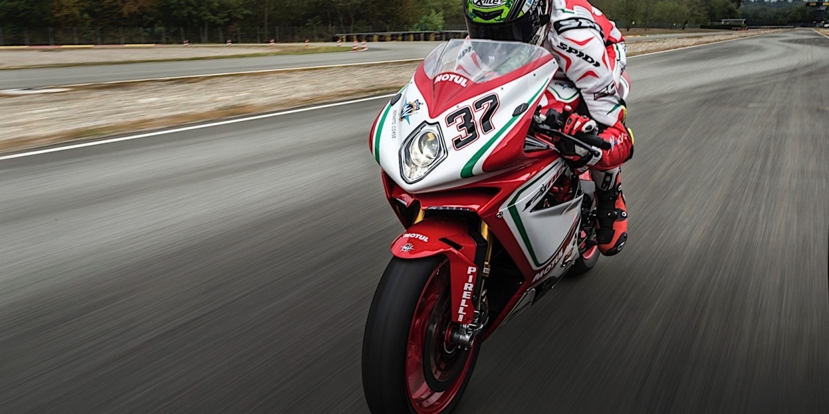 繼F4 LH44之後,MV Agusta發表全新F4 RC