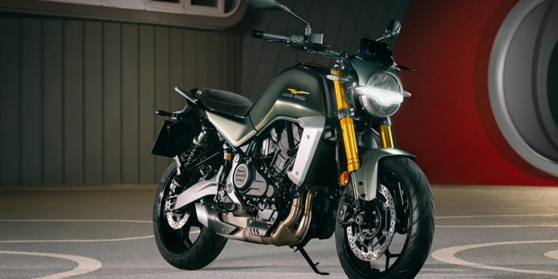 Moto Guzzi The Trip 登場！47hp 並列雙缸、790mm 座高，義大利經典品牌也推黃牌街車