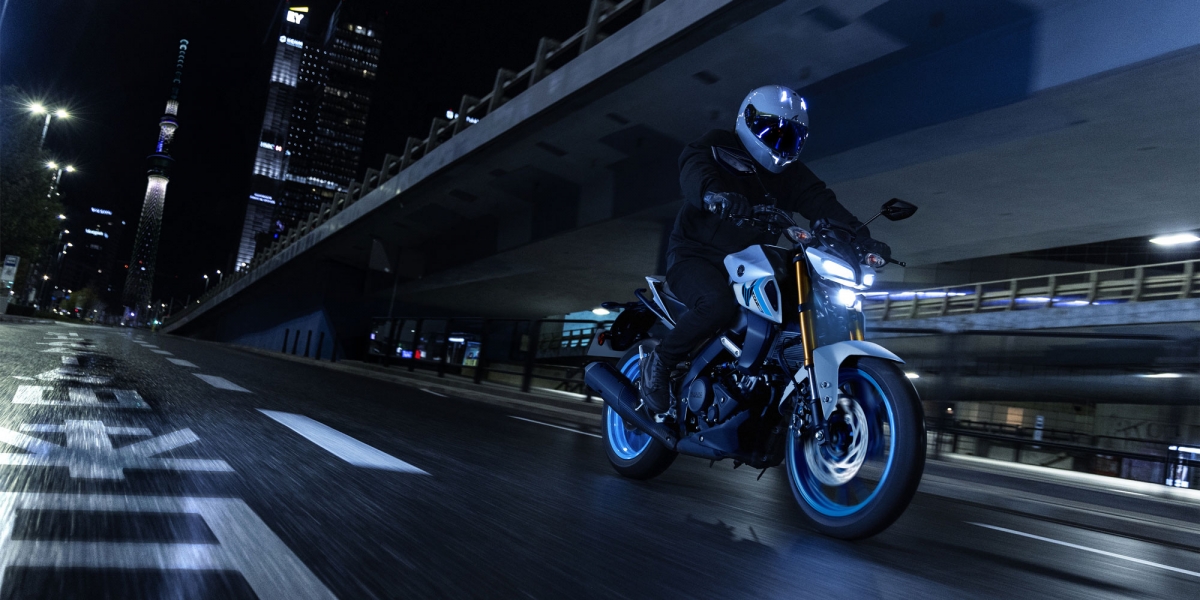 TAME THE DARKNESS：2026「MT-15」全新冰霜灰注目登場 建議售價 11.8萬元