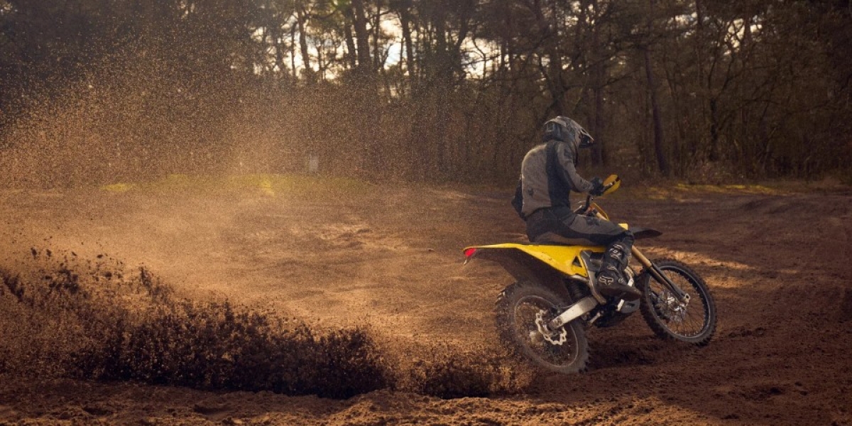 荷蘭新創殺出重圍！Radian EXR 電動越野車：70hp、125kg、快換電池不用工具