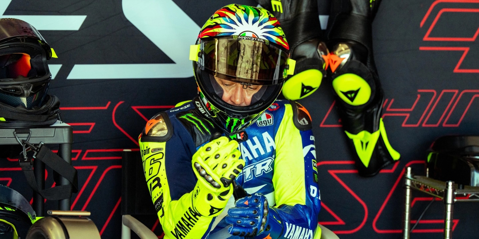 Rossi、Bezzecchi 肉身實測！Dainese Project Apex 2026 頂尖車手齊聚 Misano 賽道為新世代護具把關