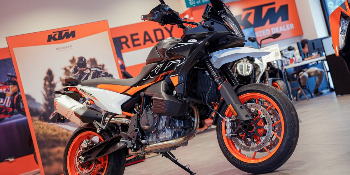 滑胎、旅行全給你!KTM 890 SMT、1290 SUPER DUKE GT 台灣發表