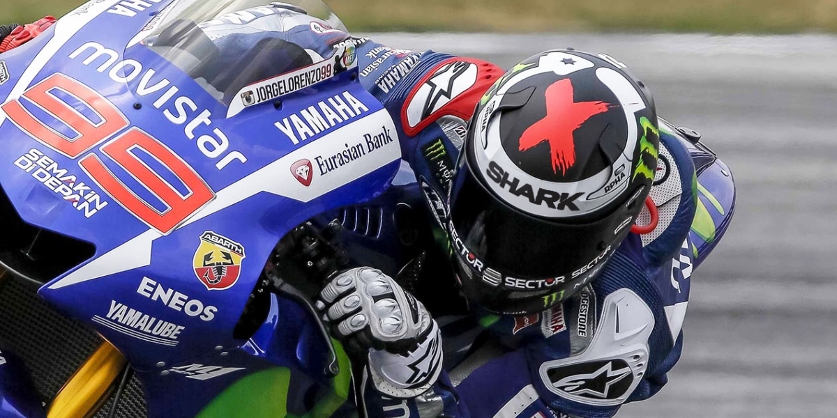 Lorenzo 正式與HJC分手。2016賽季將以SHARK上場征戰