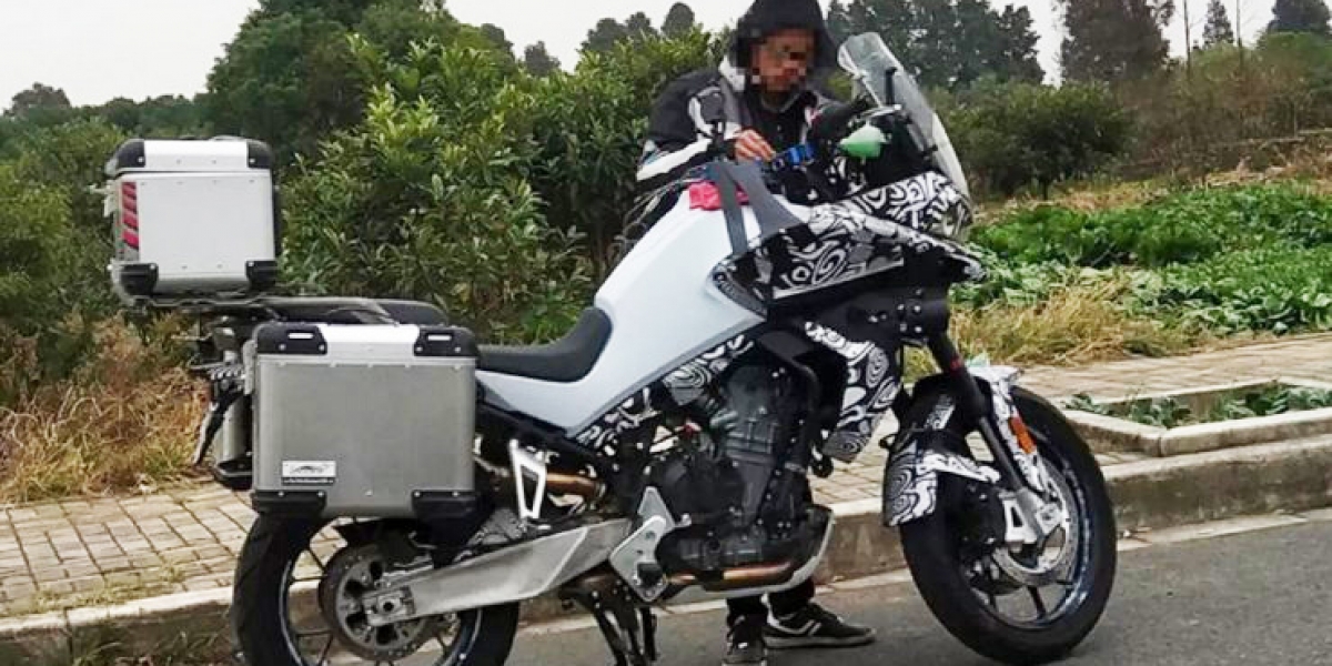 KTM 790 ADV的中國兄弟?CFMoto「MT800」間諜照曝光!
