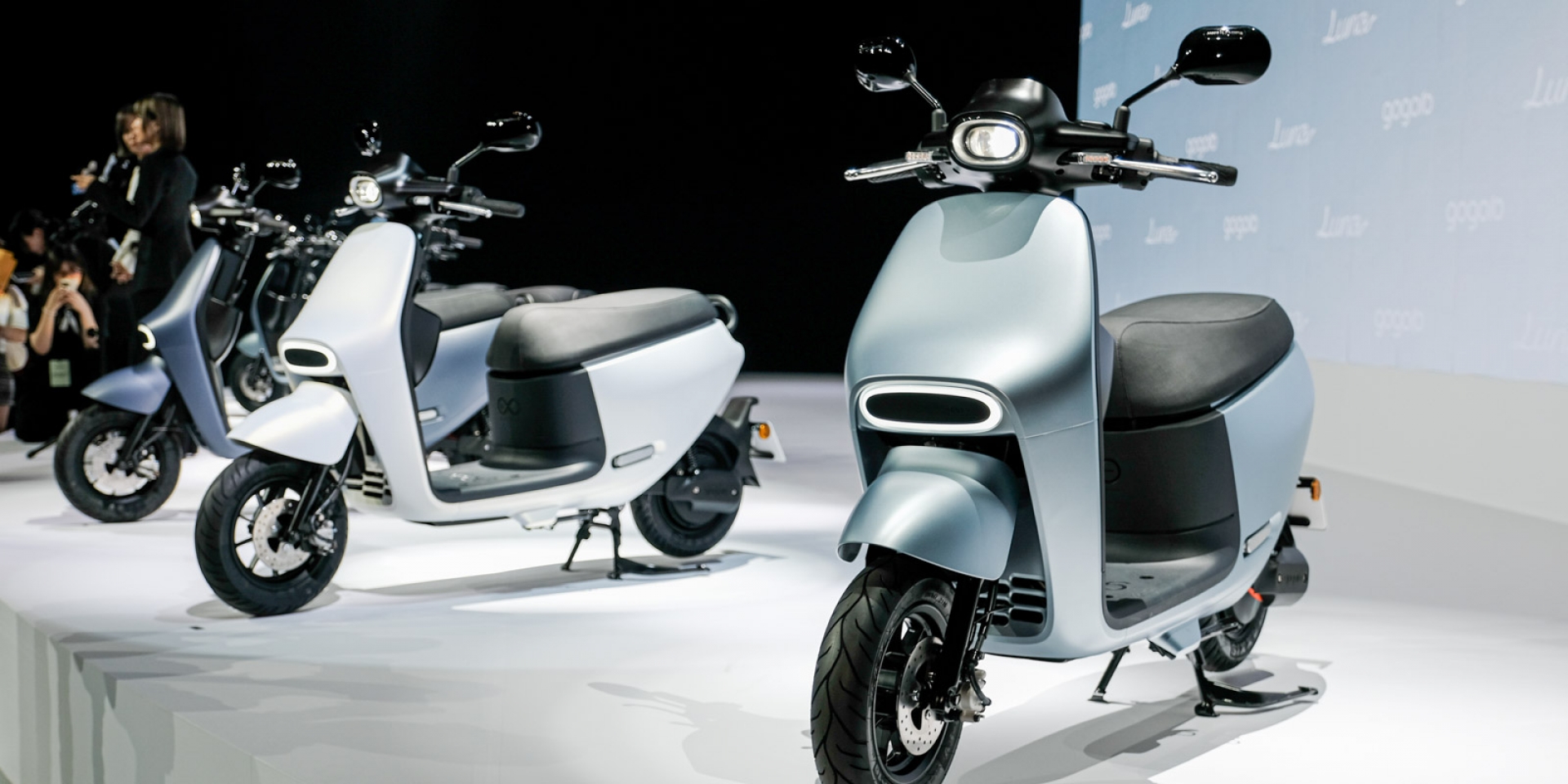 83,980元搶攻女力市場！Gogoro Luna全新登場，6kW馬達帶28吋大空間、首購資費下殺119元起