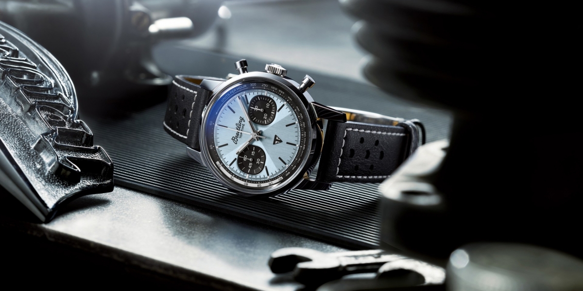 頂級瑞士銘錶大廠Breitling全新的競速時尚,聯名經典英國車廠TRIUMPH推出Top Time Triumph